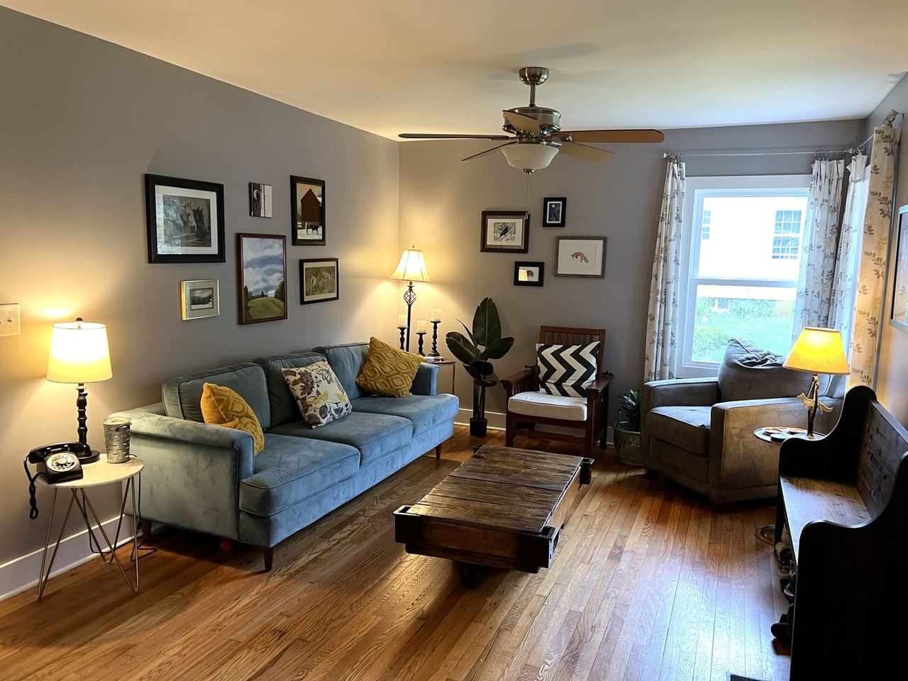 506 Rose Ave - Photo 3 of 46