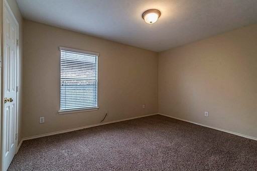 908 Schooner Cove Ln - Photo 3 of 8