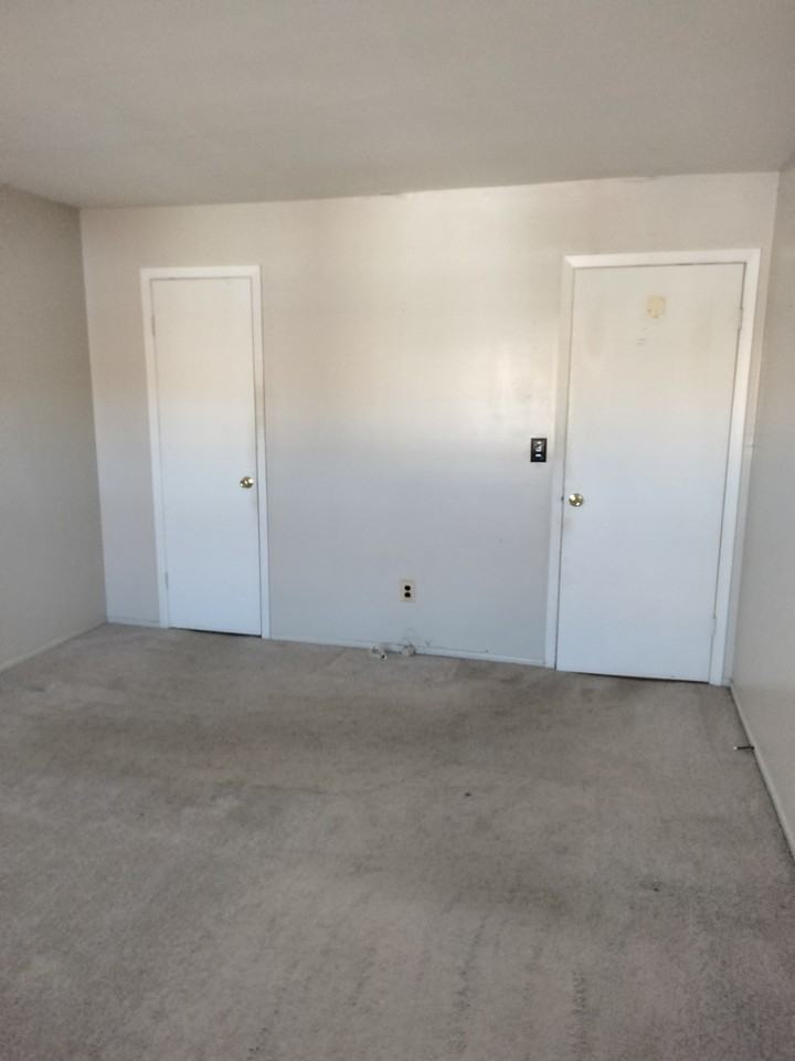 706 N Oaks Blvd #706 - Photo 5 of 9