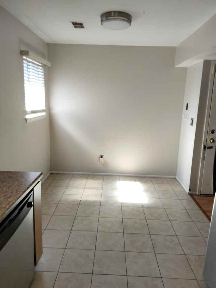 706 N Oaks Blvd #706 - Photo 7 of 9