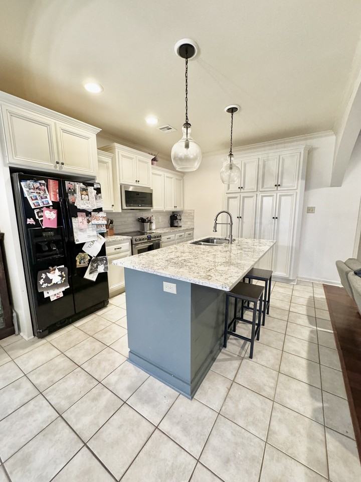 201 Rivergrass Dr #NA - Photo 2 of 12