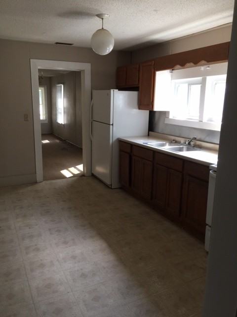 709 E Liberty St #NA - Photo 2 of 3
