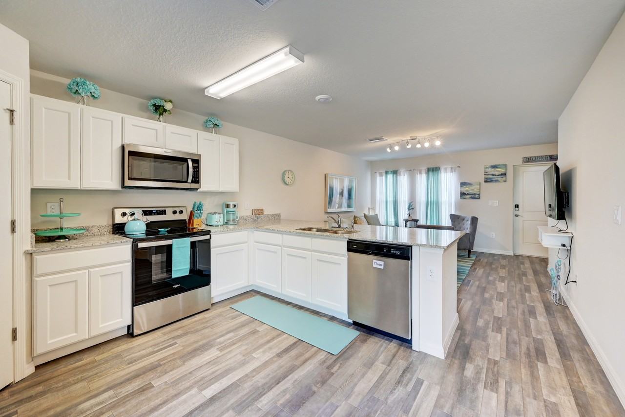 23380 Rosewood Ave #NA - Photo 5 of 20