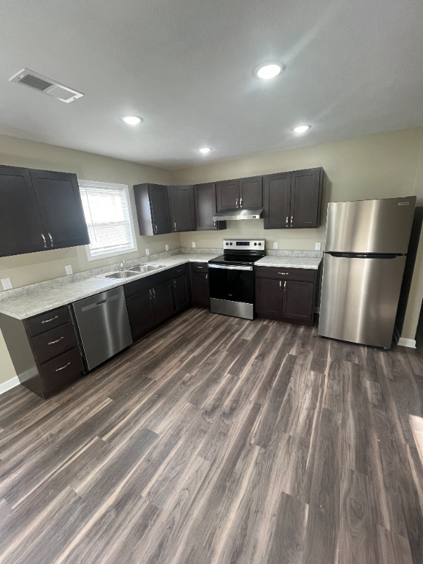 49 Reese St - Photo 3 of 11