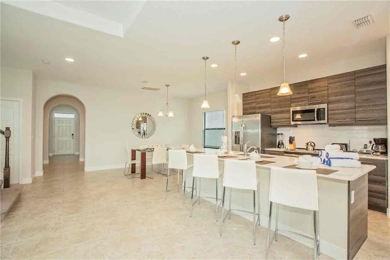 181 Mitchell'S Mnr - Photo 4 of 34