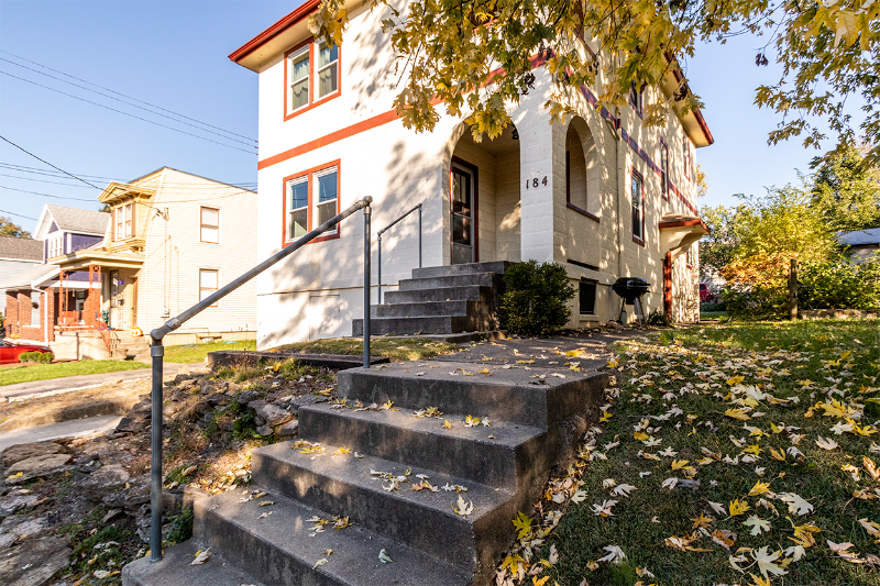 184 Meadow Ave #1 - Photo 3 of 18