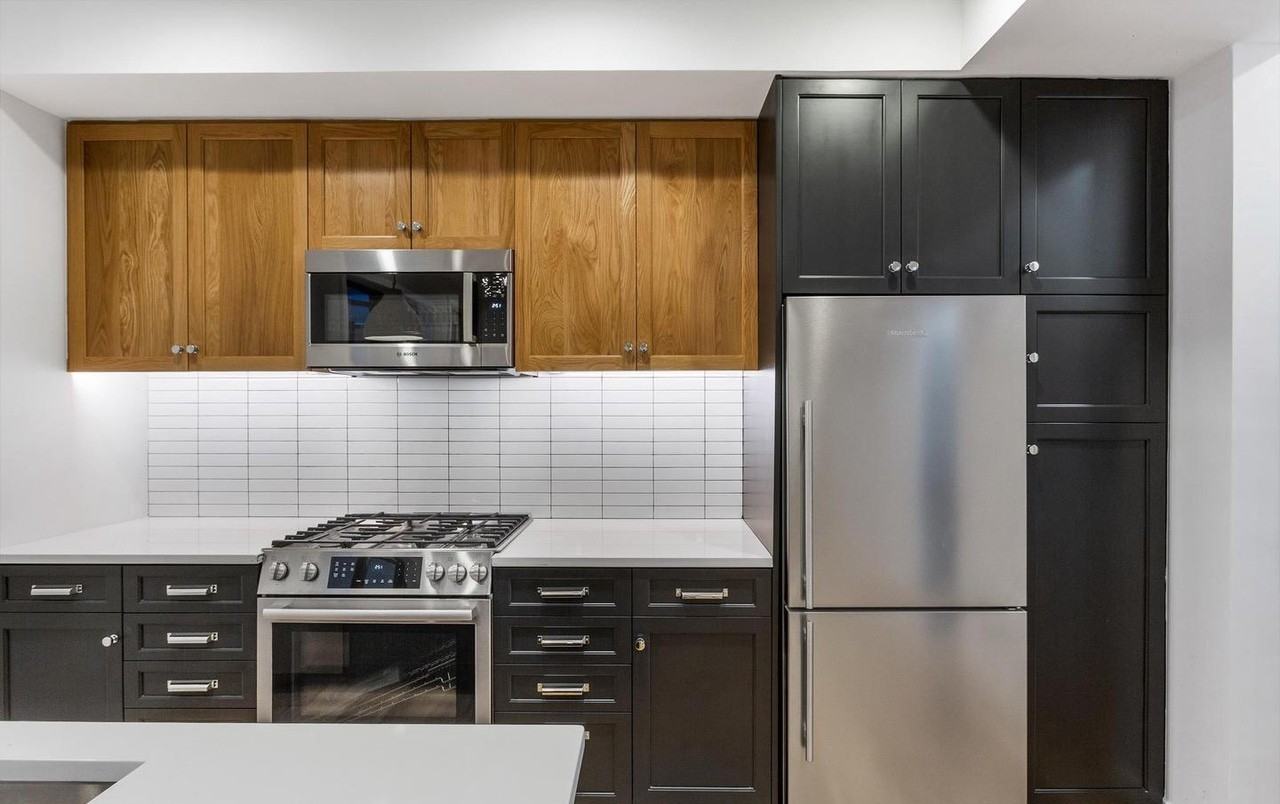 2248 Ontario Rd Nw #2 - Photo 7 of 31