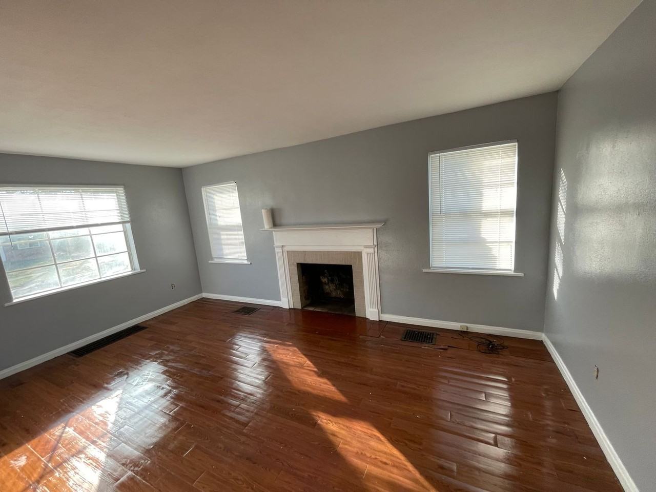 3411 Otterbein Ave - Photo 2 of 22