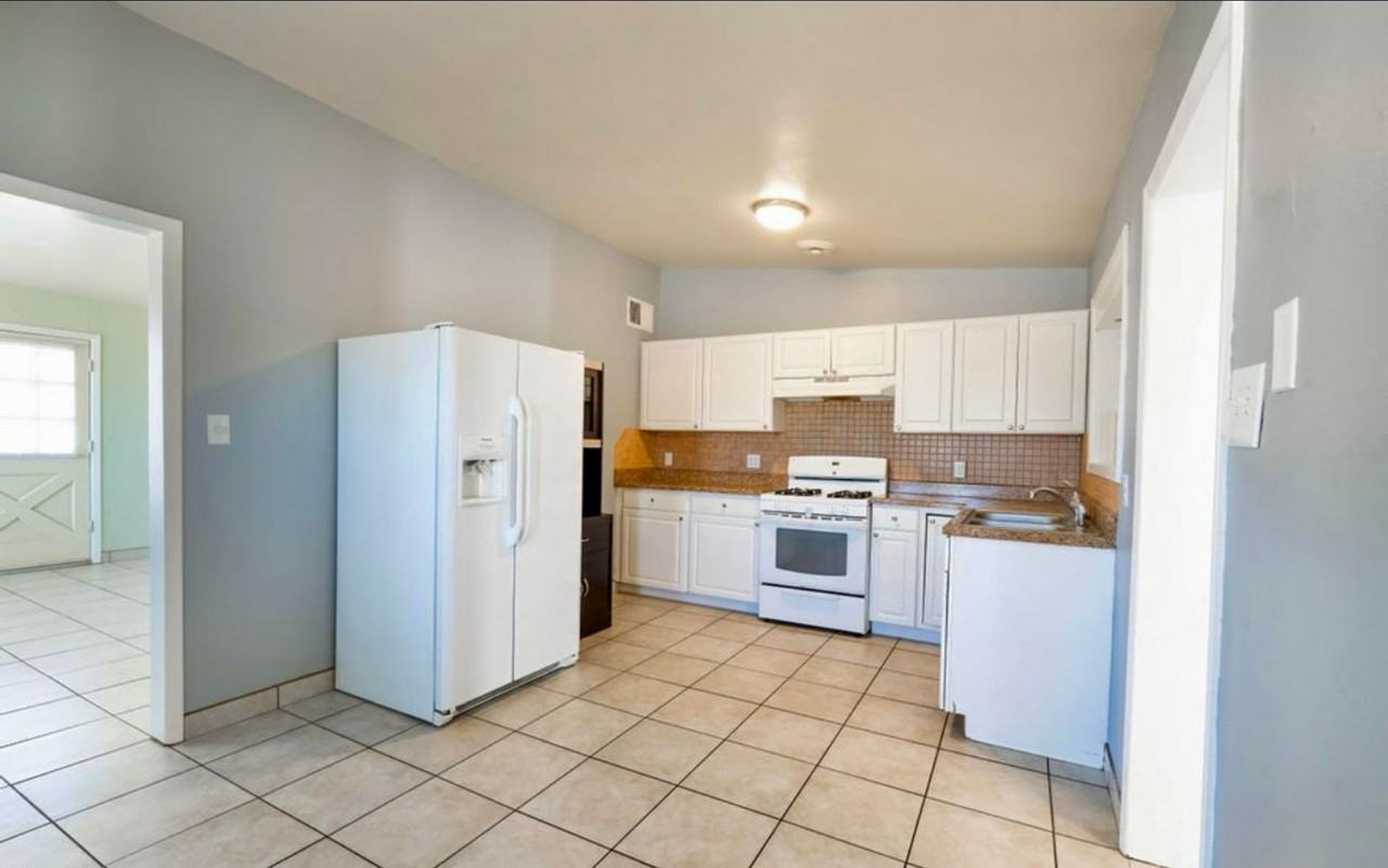 1710 Betty Cir - Photo 4 of 25