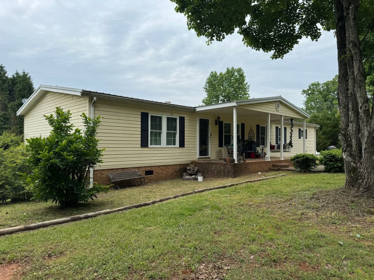 614 Mock Mill Rd - Photo 3 of 4