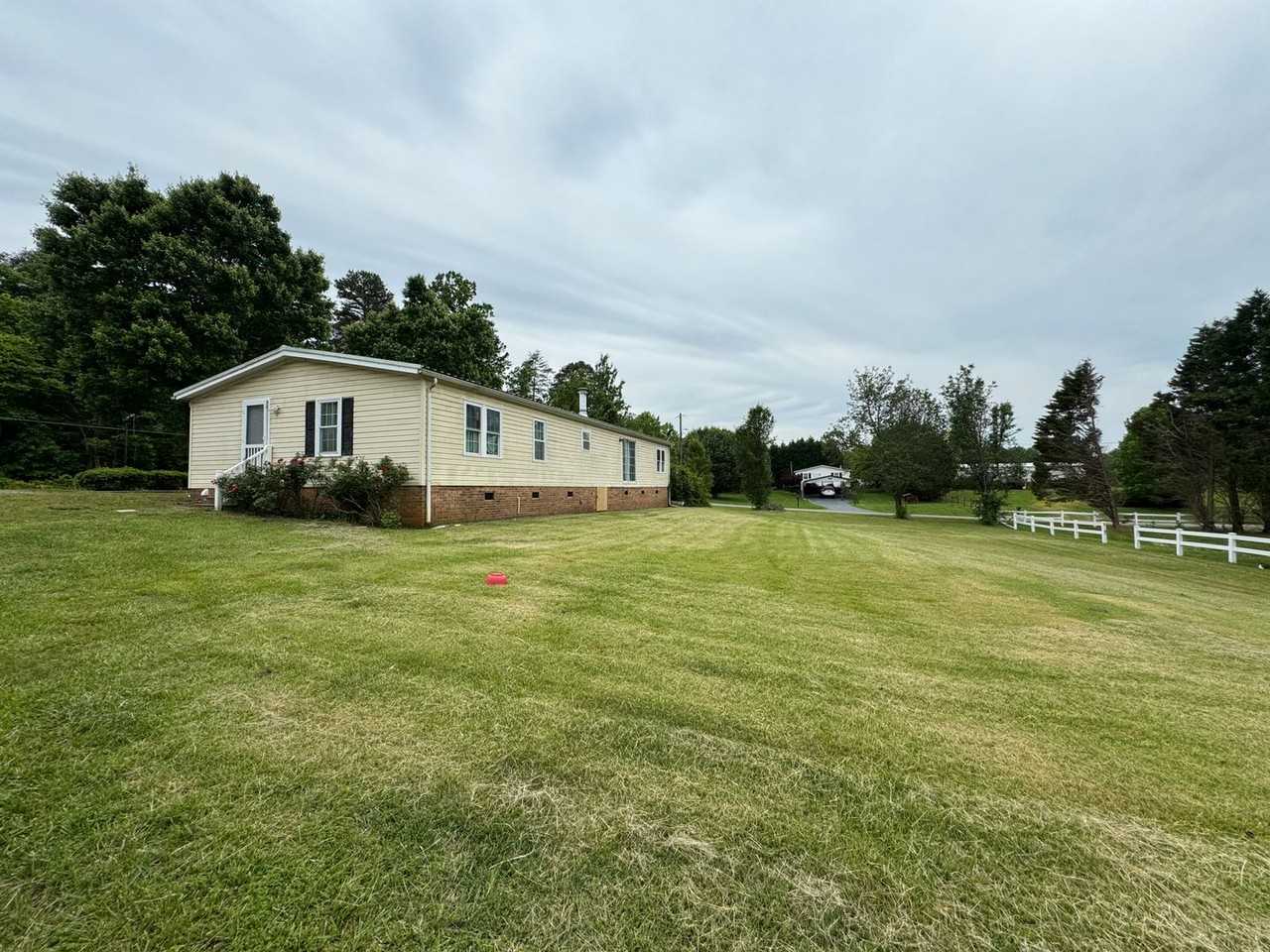 614 Mock Mill Rd - Photo 4 of 4
