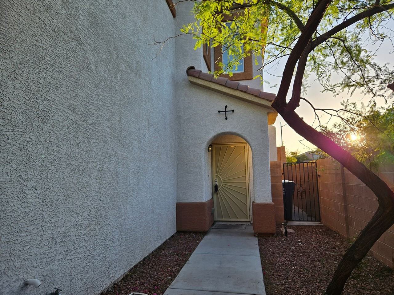 7349 Trailside Park Ct - Photo 4 of 50