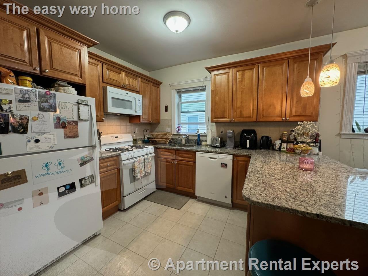 29 Belknap St #1 - Photo 4 of 26