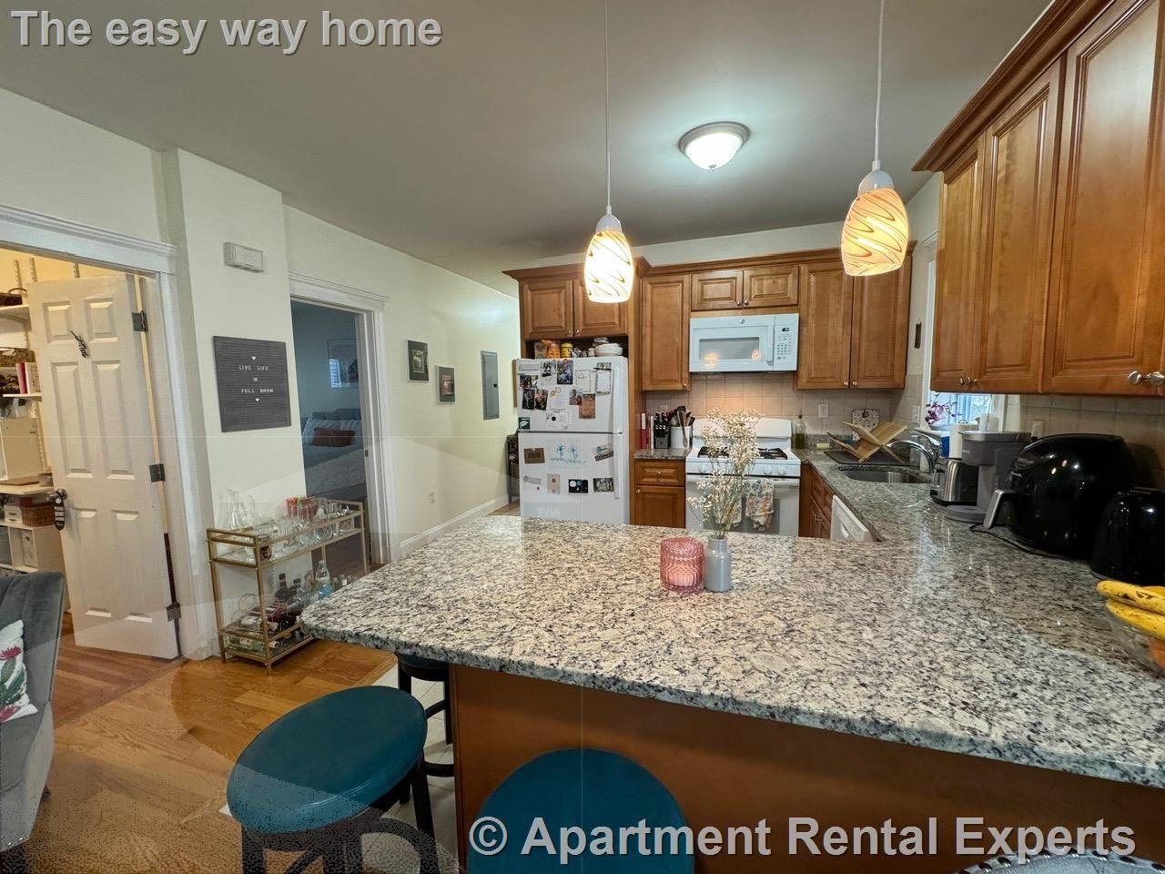 29 Belknap St #1 - Photo 5 of 26