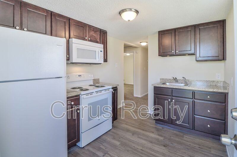 753 28th St #B - Photo 6 of 24