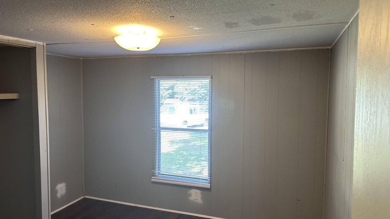 424 Dorley Dr - Photo 4 of 11