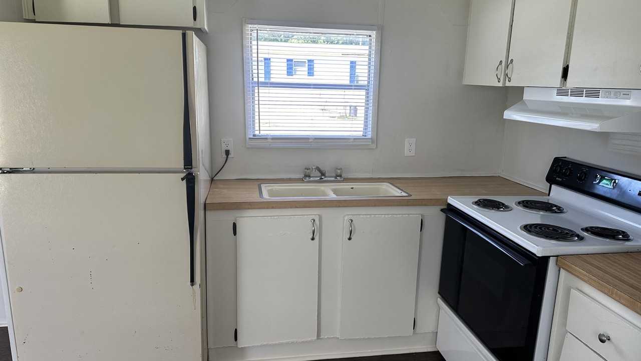 424 Dorley Dr - Photo 7 of 11