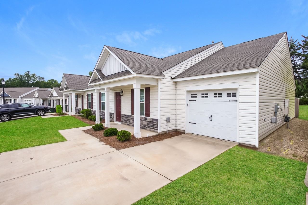 264 264 Wahoo Cir - Photo 2 of 16