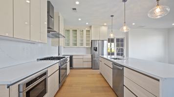 featured image of 714 Meditation Ln
