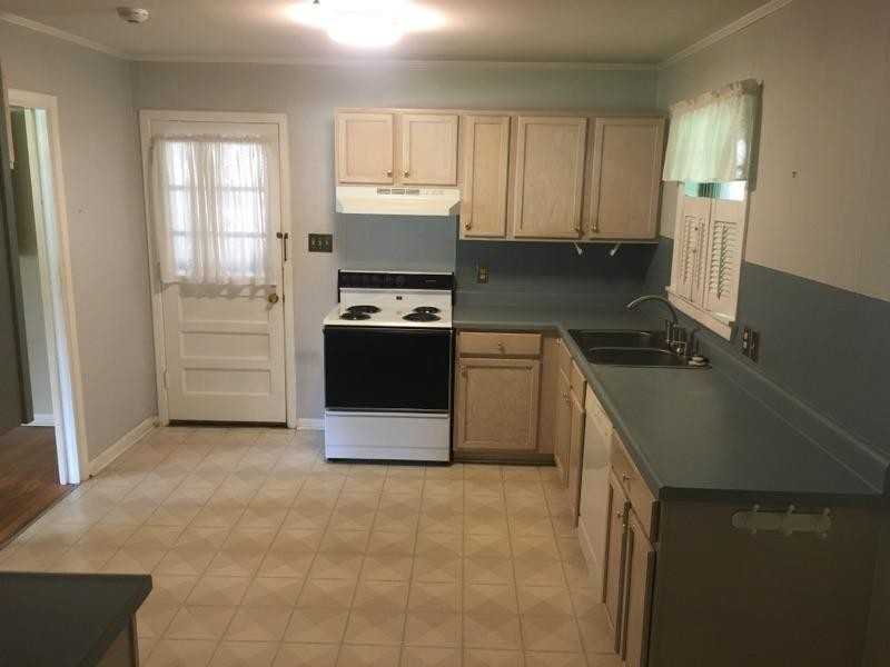 834 Natchez Street - Photo 2 of 8