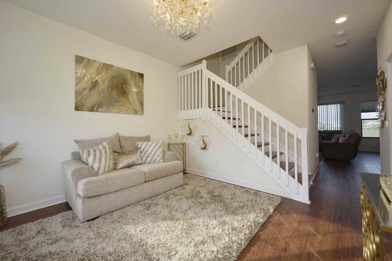 9880 E Villa Cir #1 - Photo 5 of 34