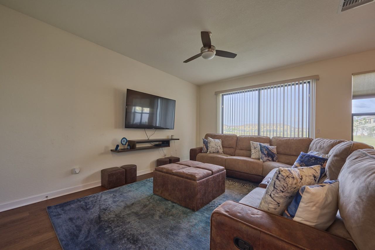 9880 E Villa Cir #1 - Photo 6 of 34