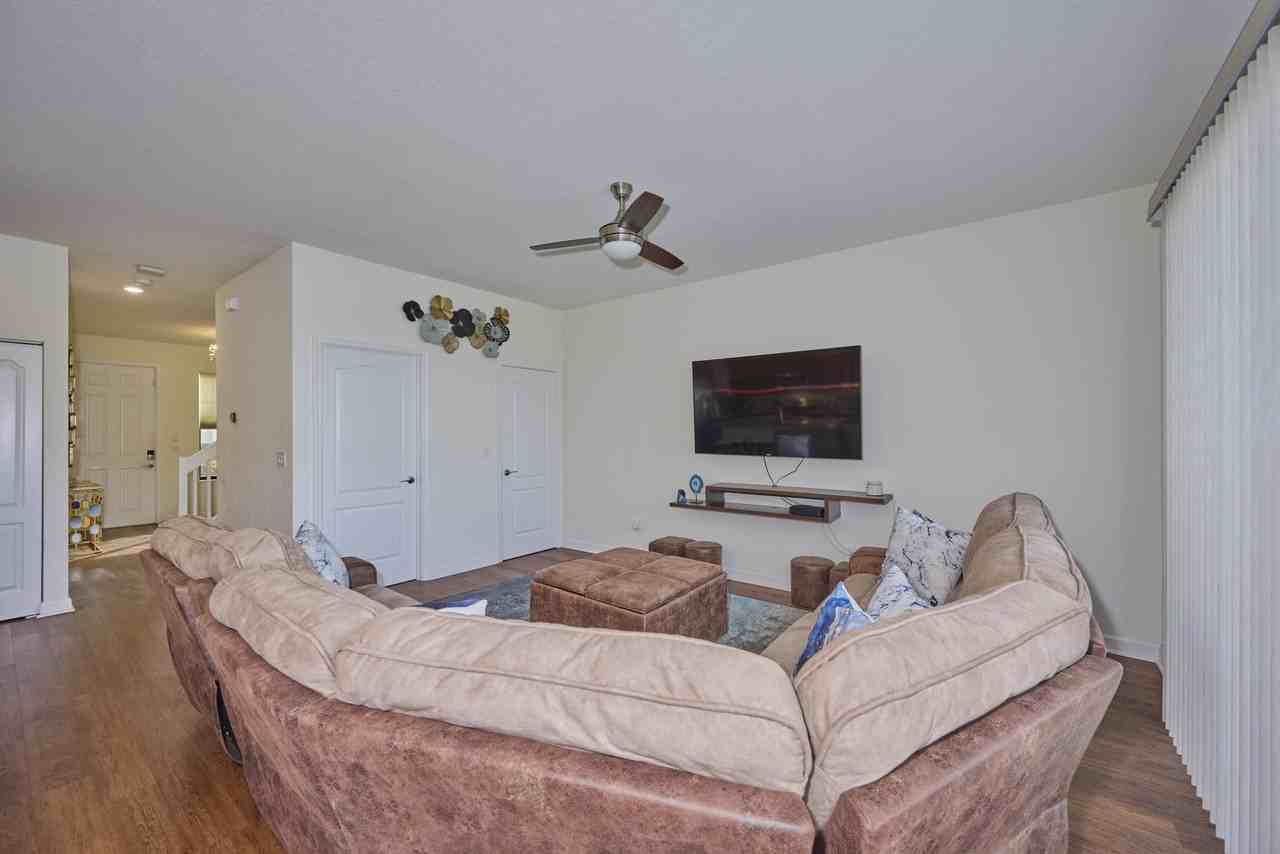 9880 E Villa Cir #1 - Photo 6 of 34