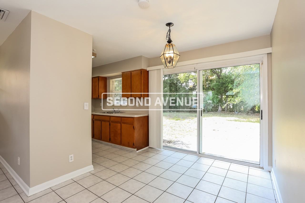 6111 Shetland Rd - Photo 6 of 24