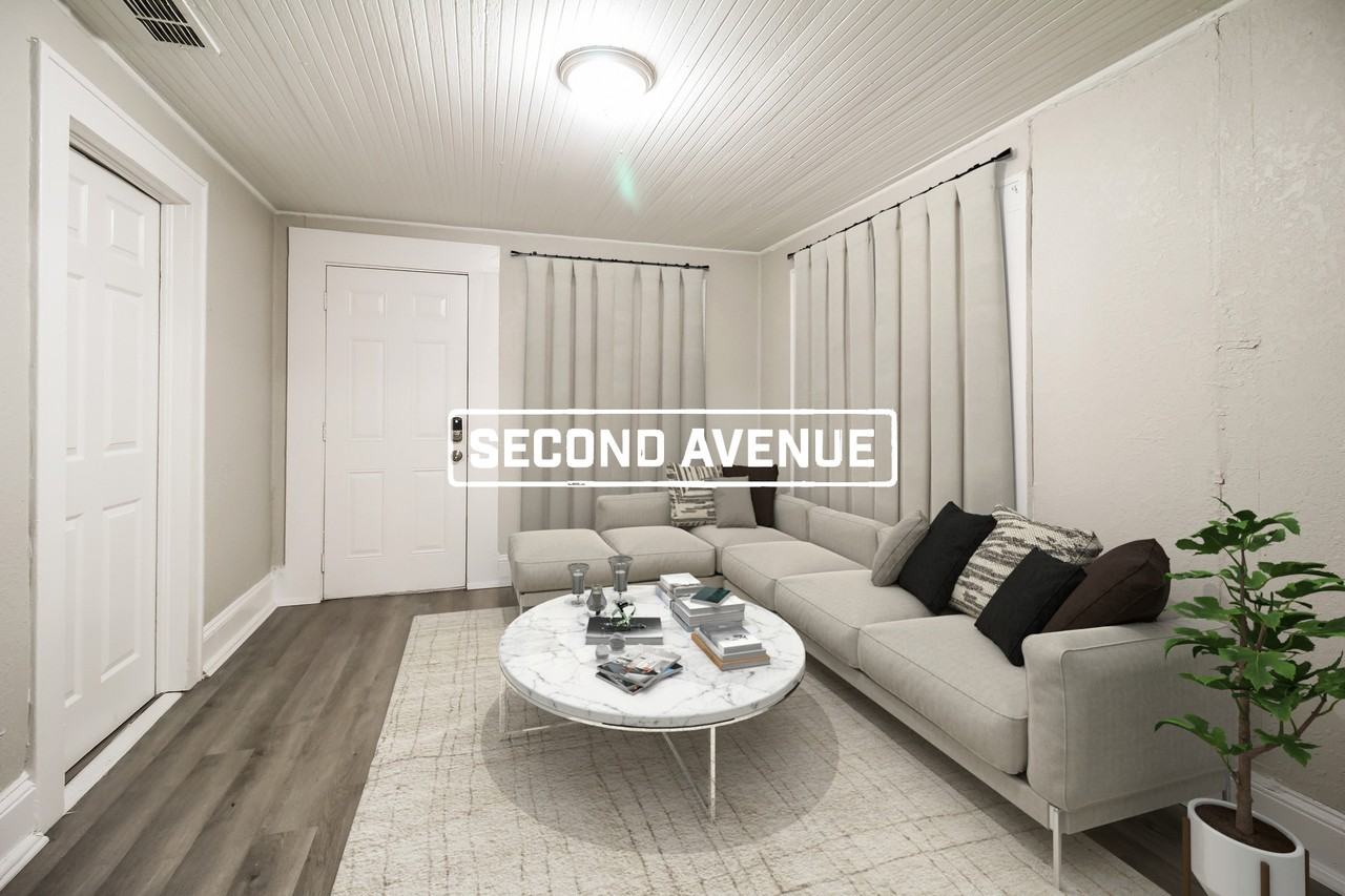 1522 W 22nd St - Photo 2 of 20