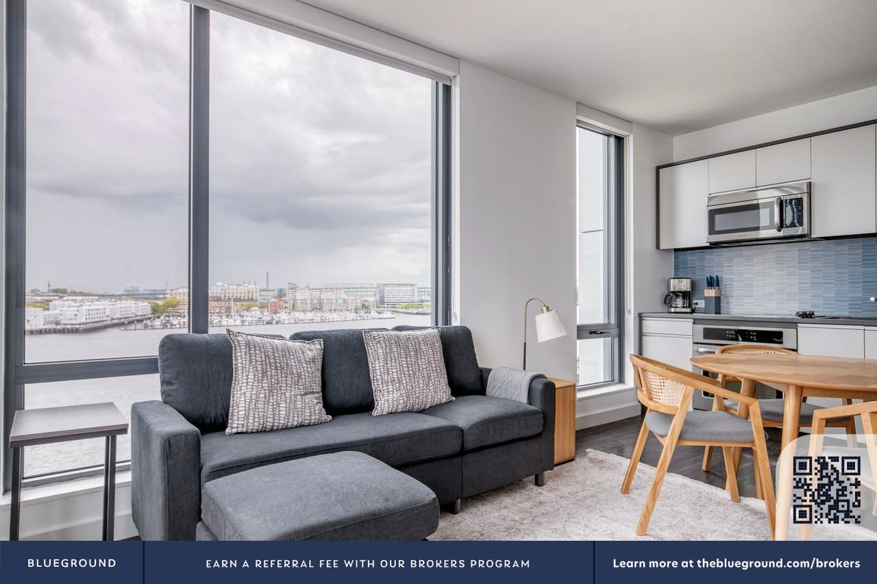 10 New Street - Photo 5 of 39