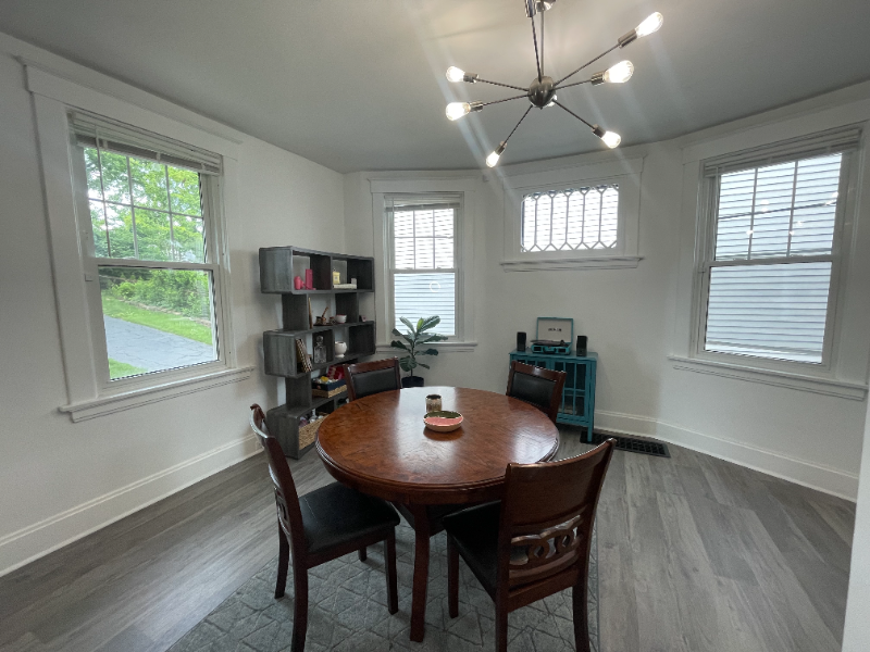 176 Meadow Ave - Photo 3 of 12