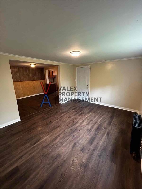 34 Cemetery St - Photo 2 of 19