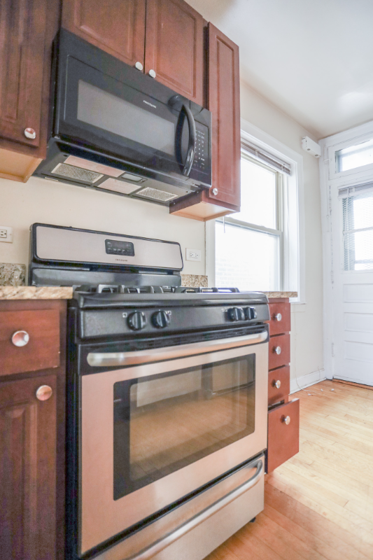 4919 N Damen Ave #3 - Photo 2 of 11