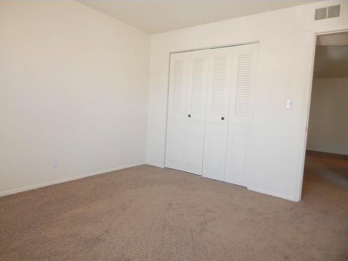 3624 Sw 29th Ter #1 - Photo 5 of 10