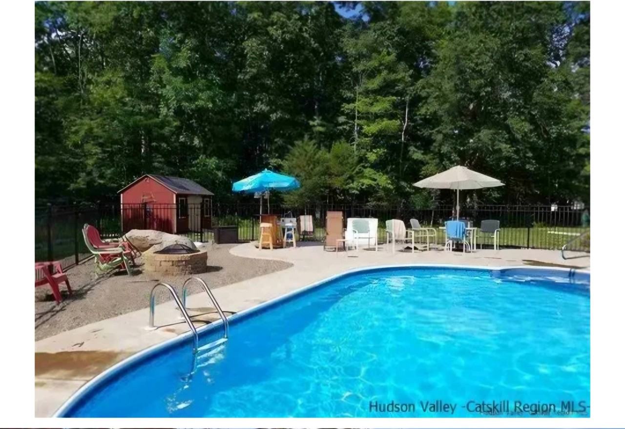 291 Zena Rd #NA - Photo 3 of 8