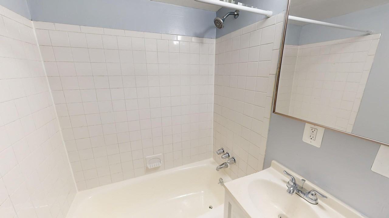 584 Wilson Bridge Dr #A2 - Photo 7 of 15