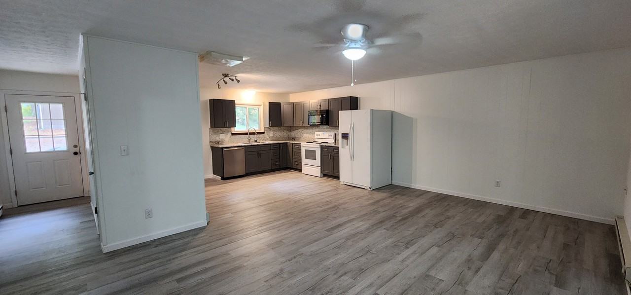 8121 Seasons Rd #8121 - Photo 3 of 20