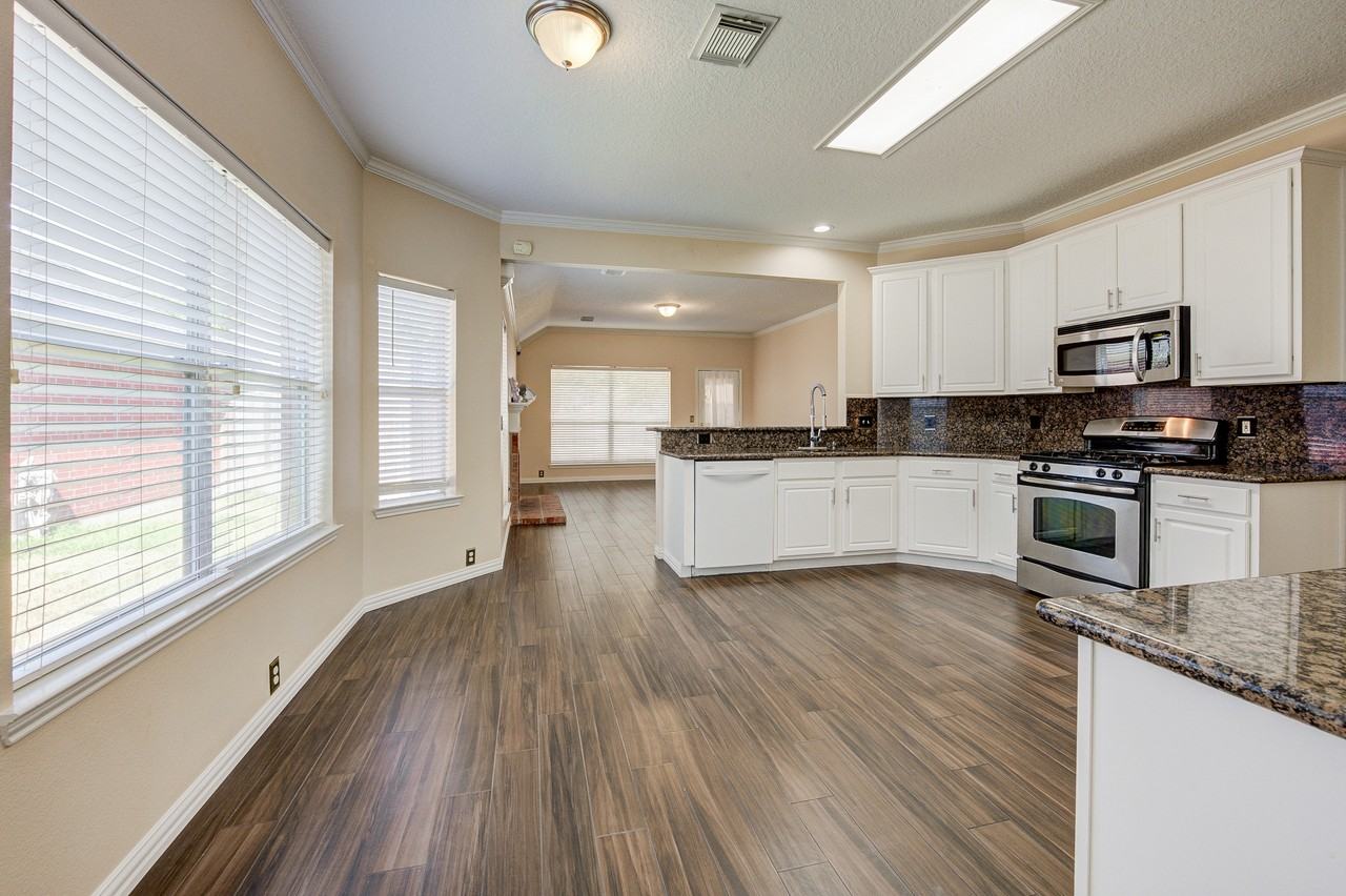 18818 Woodbreeze Dr #NA - Photo 6 of 23