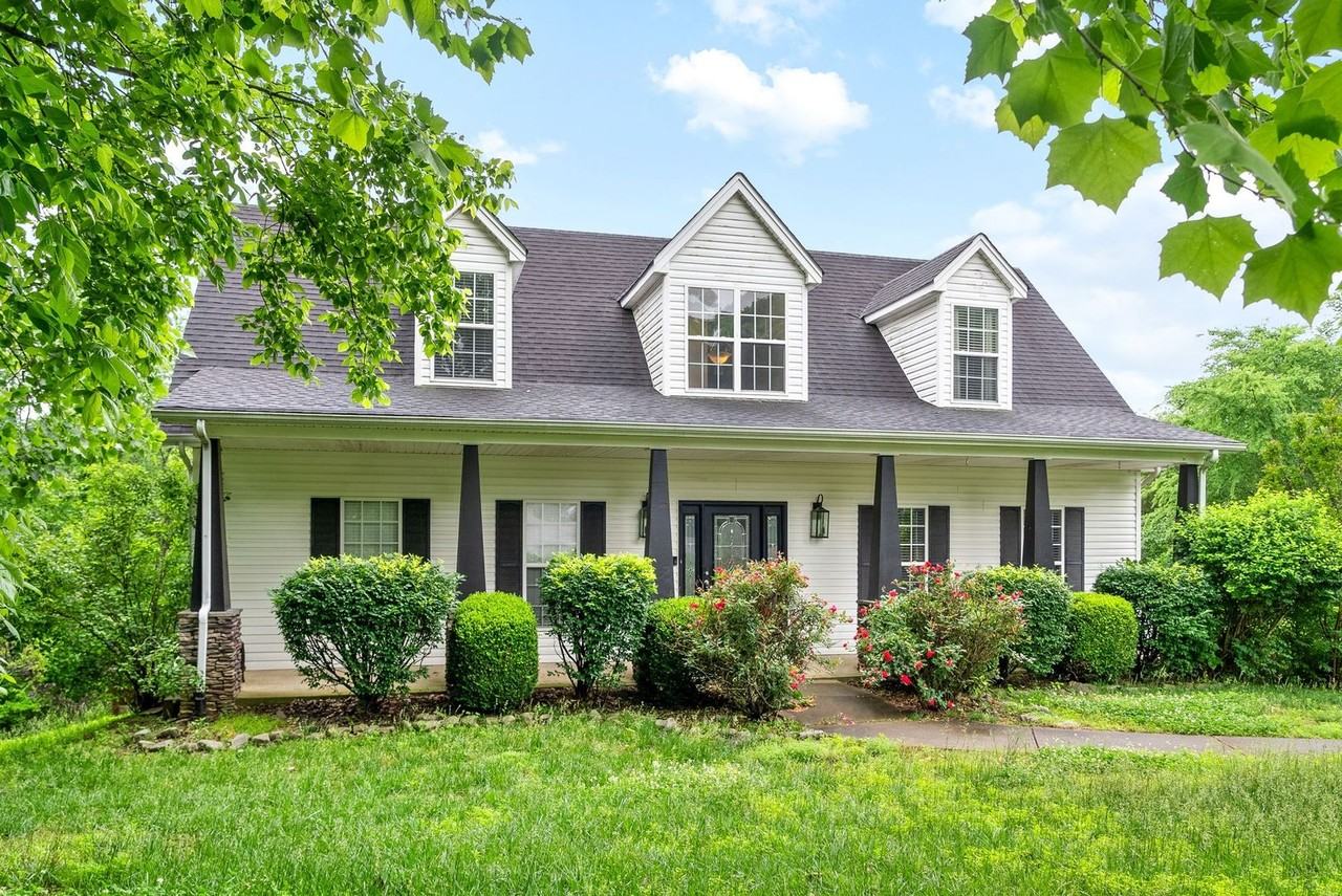 882 Passenger Creek Ln - Photo 2 of 45