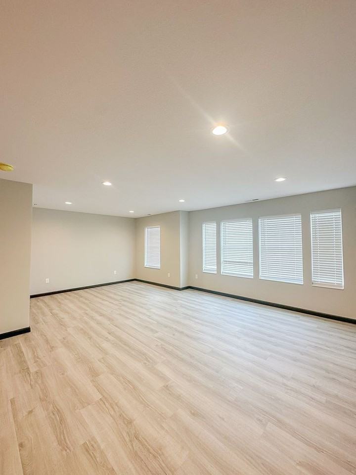 Fairway Place Apartments - Photo 7 of 50