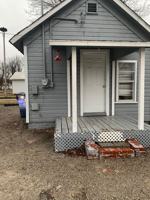 featured image of 801 801 to 804 N Wood ST - 801 N. State Street