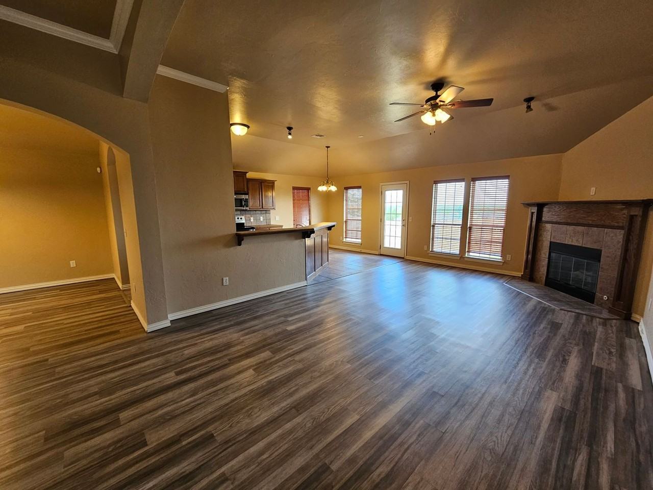 221 Dollina Ct - Photo 3 of 19