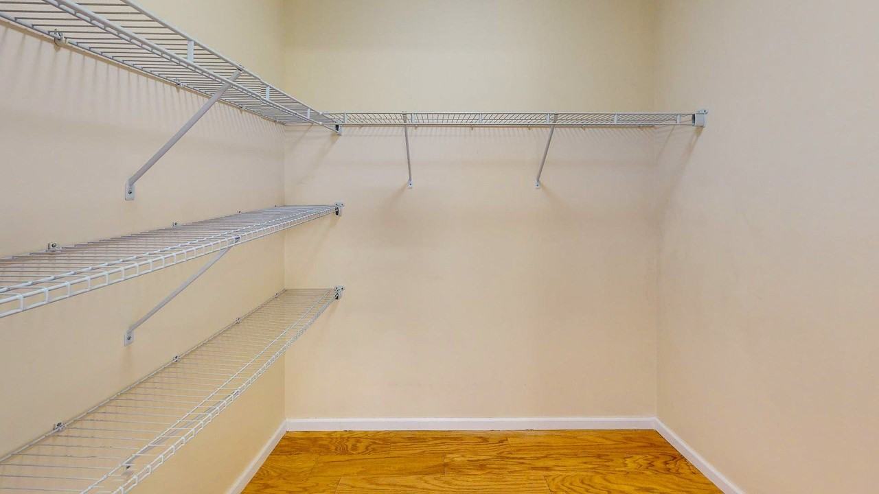 Golden Hill Street Apartments - Photo 7 of 11