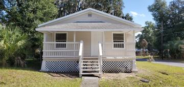 featured image of 829 Texas Ave