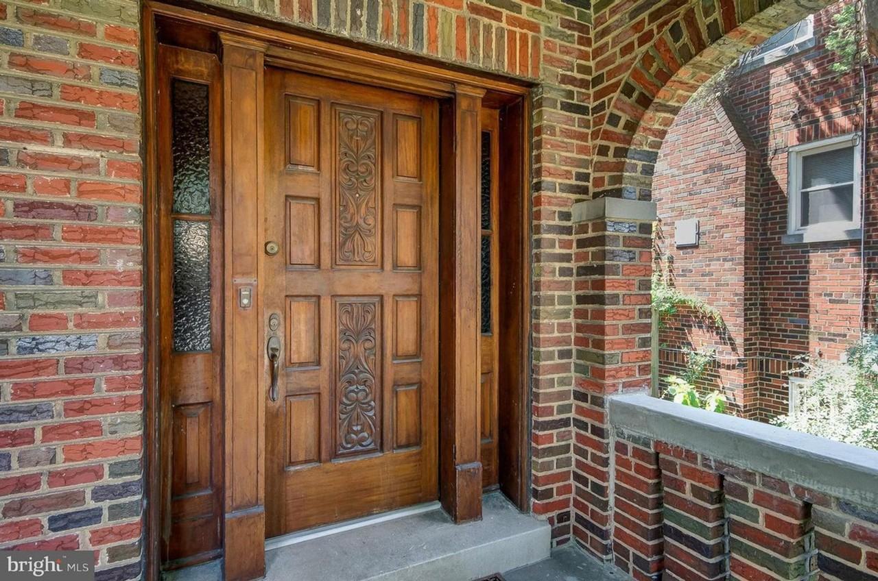 616 Nicholson St Nw ##Nw - Photo 2 of 32