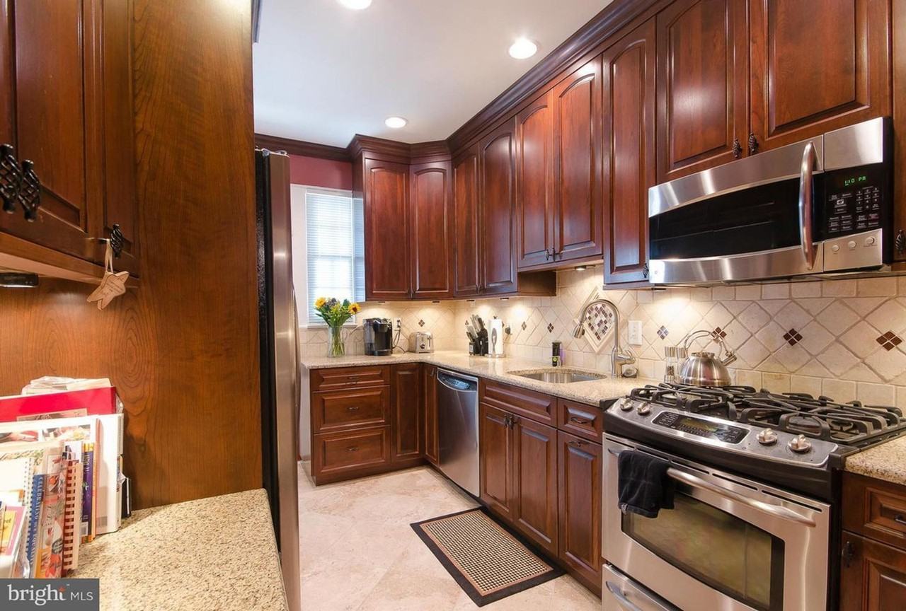 616 Nicholson St Nw ##Nw - Photo 7 of 32