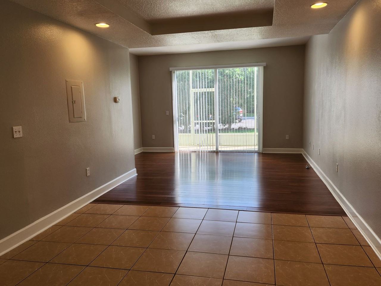 615 Founders Dr - Photo 5 of 35