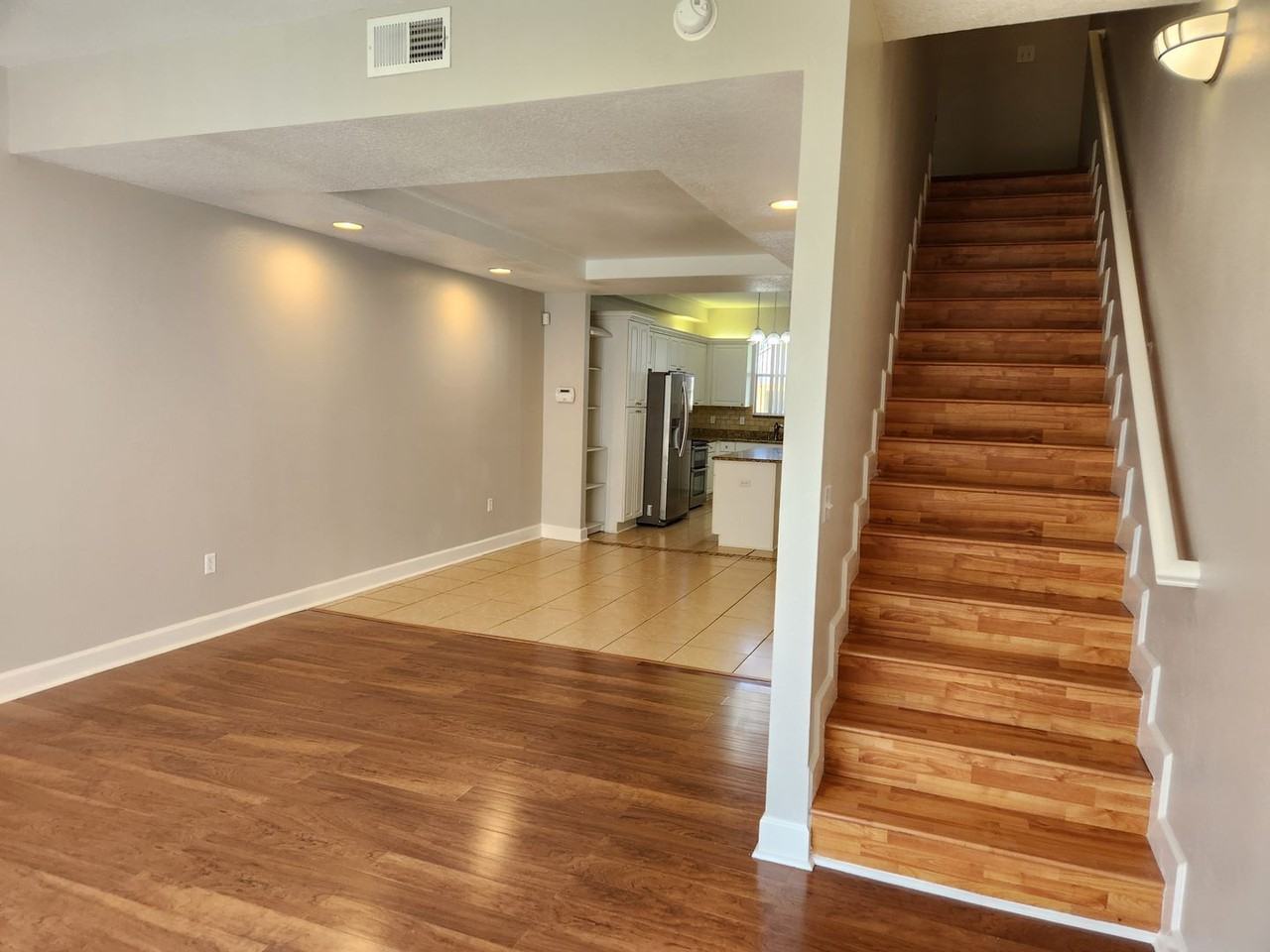 615 Founders Dr - Photo 7 of 35