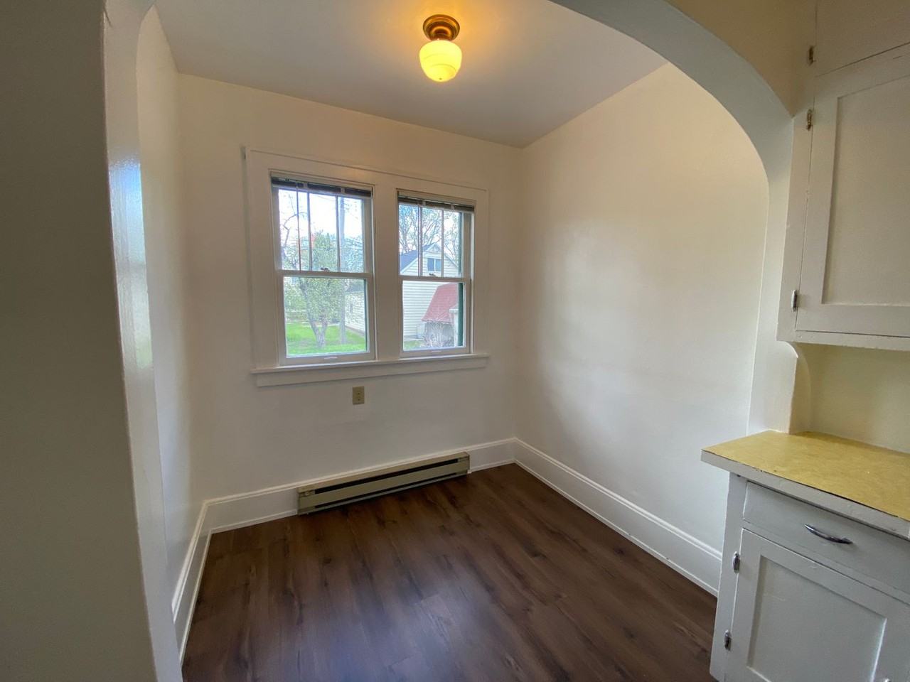 1445 University Dr N - Photo 5 of 38