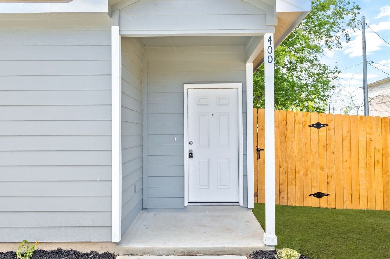 405-407 Hudson St. - Photo 3 of 15